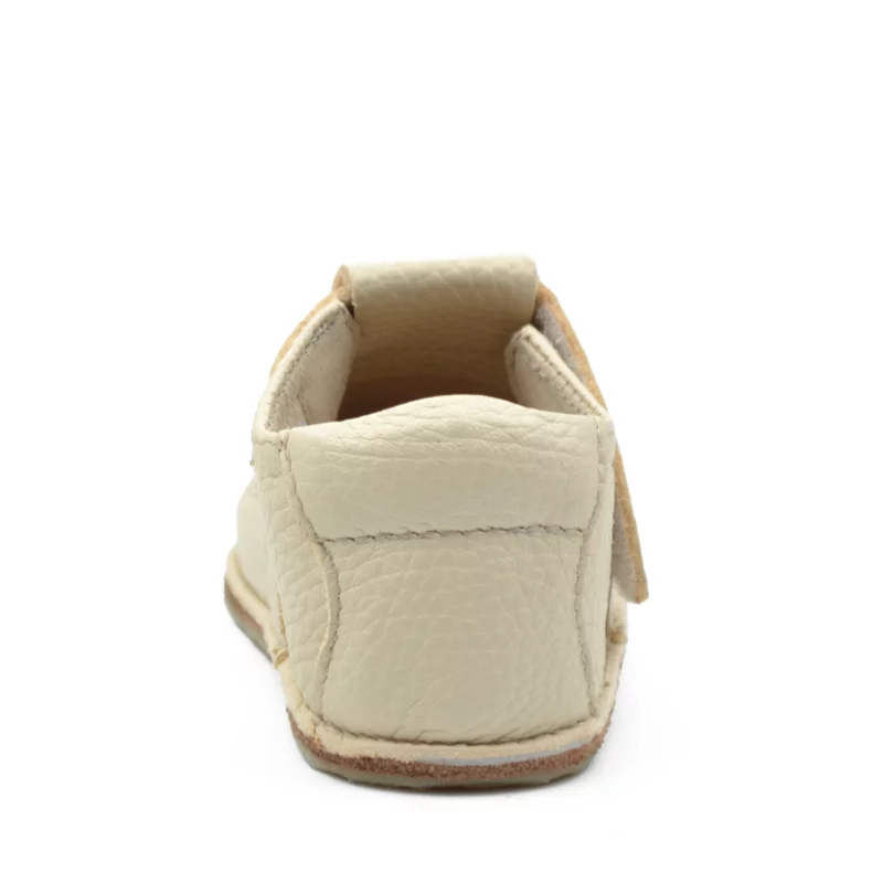 Pantofi din piele moale cu talpa flexibila si captuseala, crem